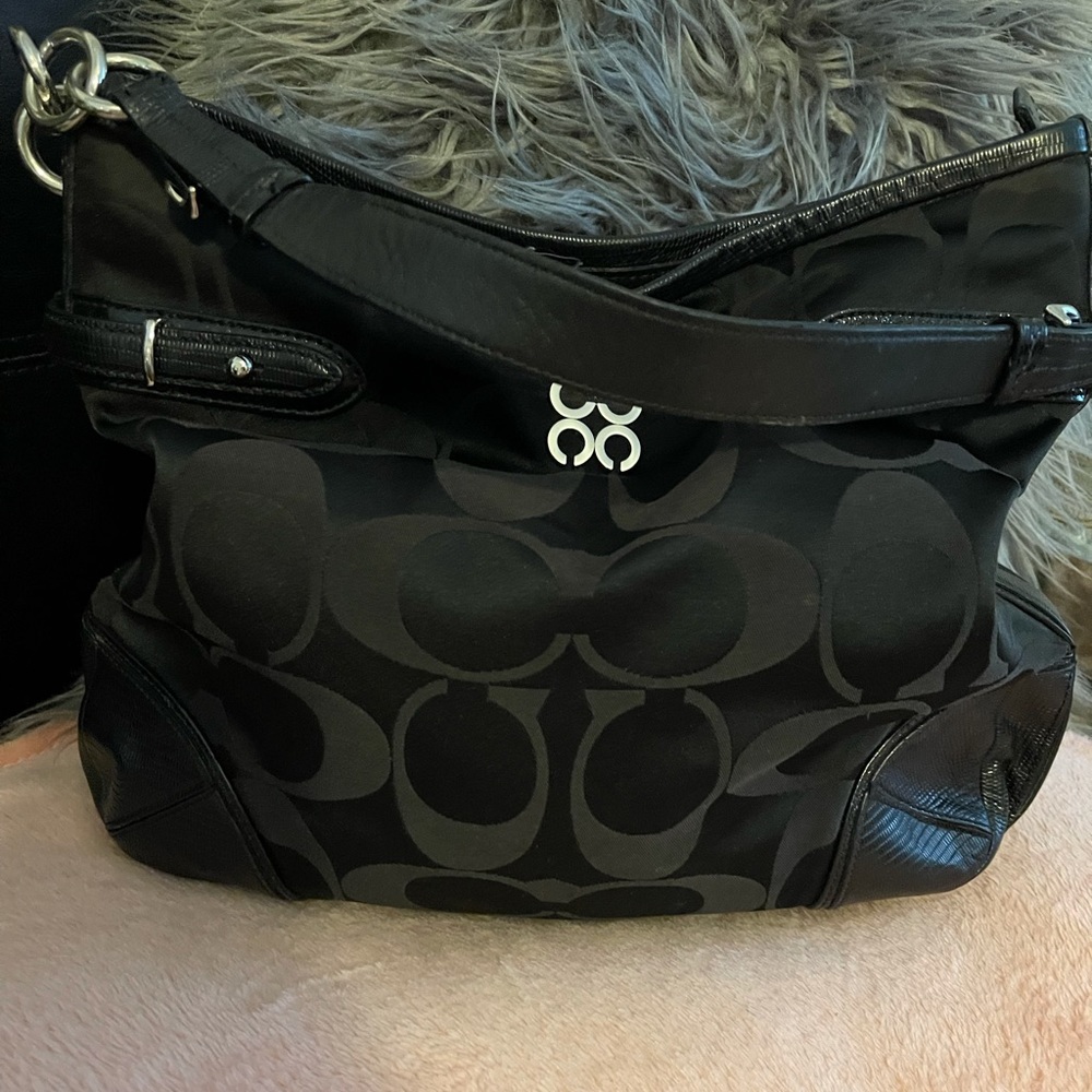 Coach F10408 Black Handbag